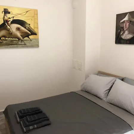 Apartment Artfan Guest *