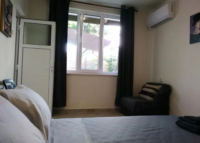 Artfan Guest * Варвара