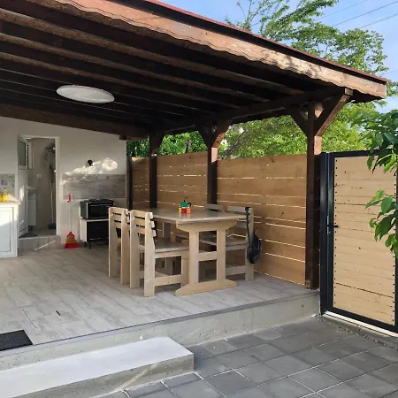 Artfan Guest アパート バルバラ