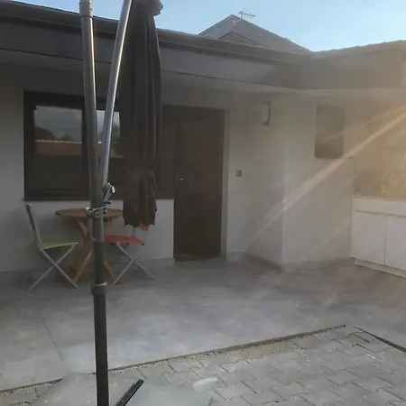 アパート Artfan Guest